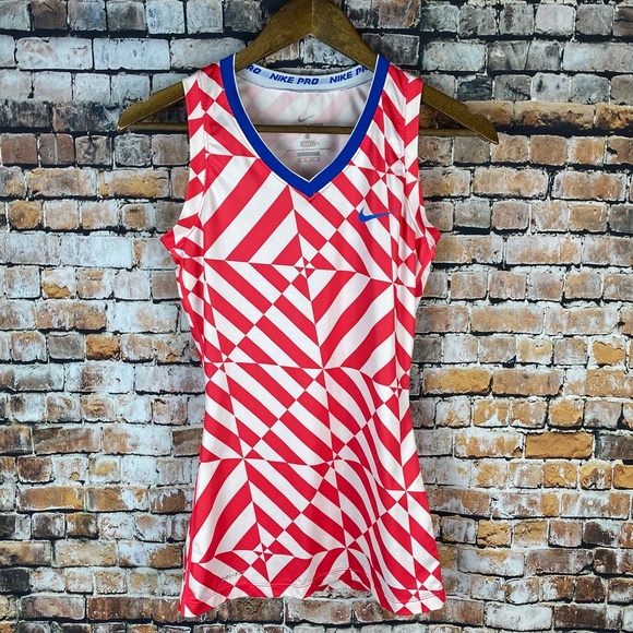 Nike Pro Women Geometric Fitted Tank Top - Picture 1 of 5